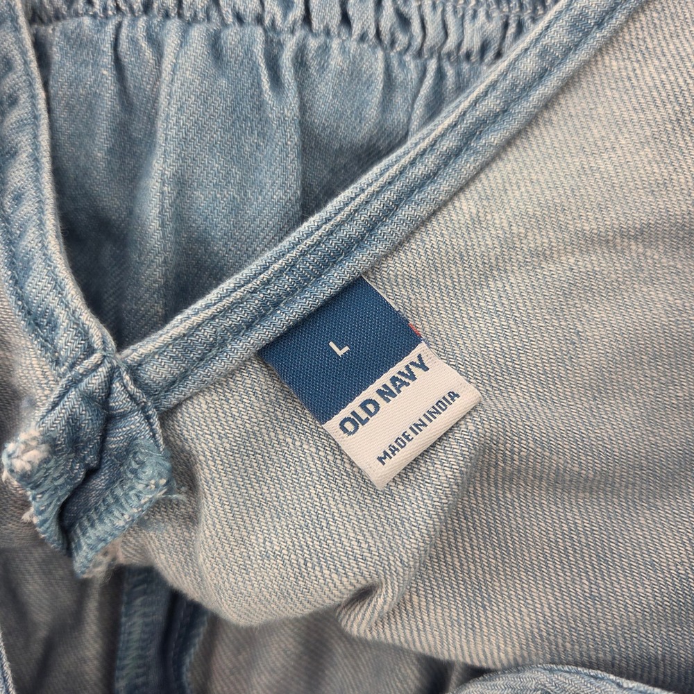 Old Navy Chambray Smocked Waist Top L Blue V-Neck Boho Eclectic - Picture 3 of 6
